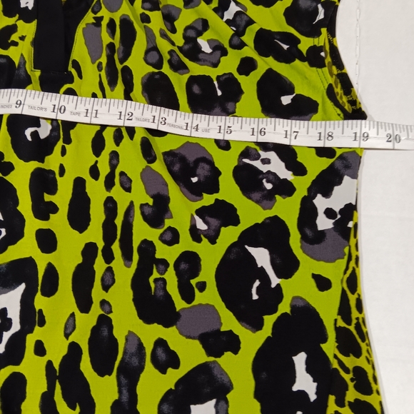 Worthington Women's (Size M) Bright Green & Black Sleeveless Leopard Pri… - Picture 8 of 9